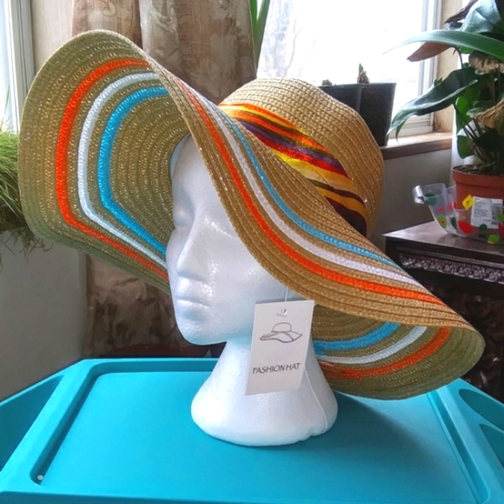 GROOVY GLAM Tan Wide Brim Straw Hat Summer Floppy Stripes